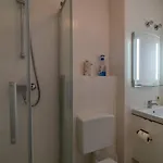 Gemuetliches 1 Zimmer, Pool & Sauna, Free Parking Im Chrysantihof Апартаменты