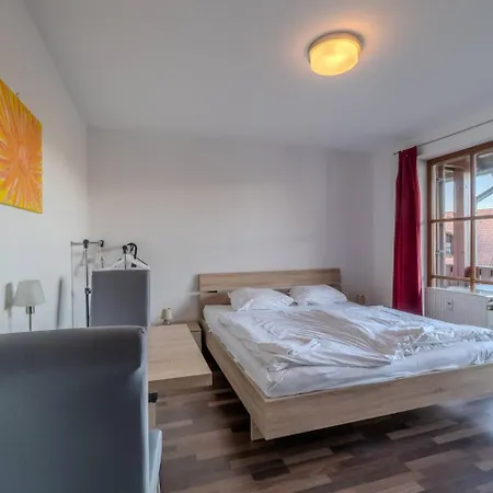 Gemuetliches 1 Zimmer, Pool & Sauna, Free Parking Im Chrysantihof Апартаменты *